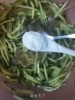 Make cucumber powder step 3