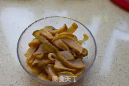 Make Rhodish and spicy peppers step 0