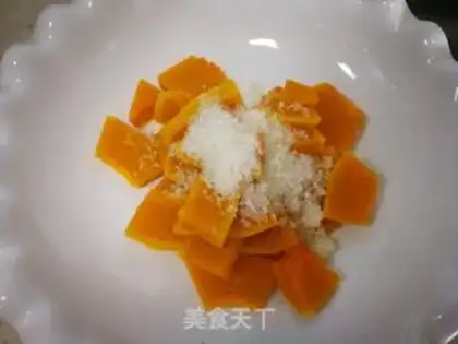 Make Pumpkin ball step 2