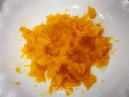 Make Pumpkin ball step 3