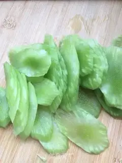 Make Red oil chips step 1