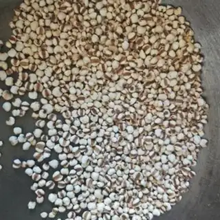 Make Soybeans soup step 1