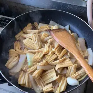 Make Piggy-skin-burning bamboo step 2