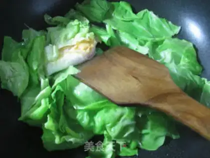 Make Duck eggs, cabbage, soup step 3