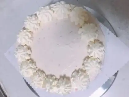 Make Strawberry birthday cake step 8