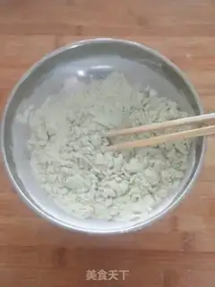 Make Fish egg pea noodles step 1