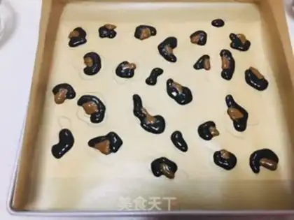 Make Panther Cake Roll step 7