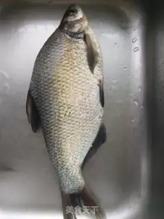 Make Peacock clears the steam fish step 0