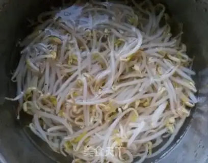 Make Sour spicy noodles step 6