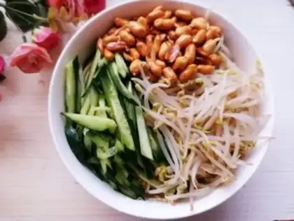 Make Sour spicy noodles step 9