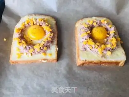 Make Tuna egg toast step 2