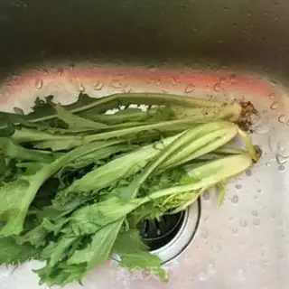 Make Goose eggs with a chrysanthemum step 0