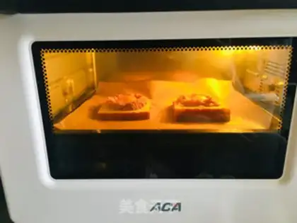 Make Tuna egg toast step 3