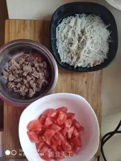 Make Golden pins and mushroom beef soup step 2
