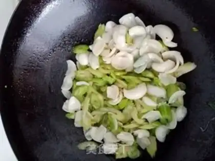 Make Celery makes lilies step 5