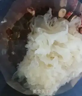 Make Peach and sugar step 0
