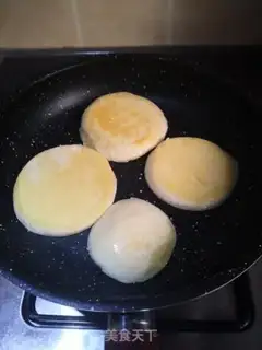 Make Fried bunhead step 1