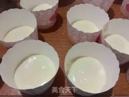 Make Seaweed pine cupcakes step 8