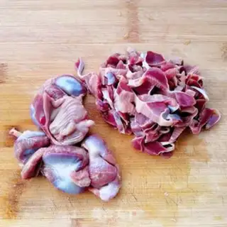 Make Piper pepper with fried chicken step 1