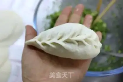 Make Eggs and fragrance buns step 10