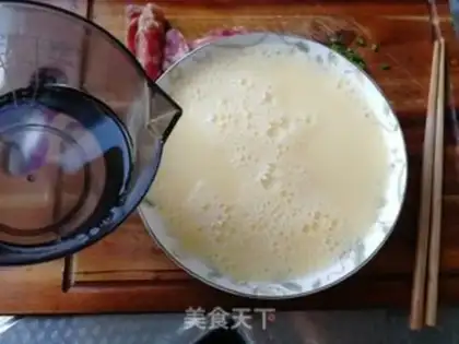 Make Weenie steamed eggs step 3