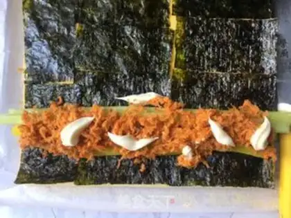 Make Seacet sushi rolls step 13