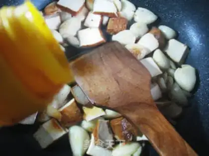 Make Garlic dry step 6