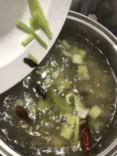 Make Plumbing groundnut celery step 3