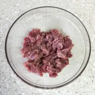 Make Smelt beef soup step 0