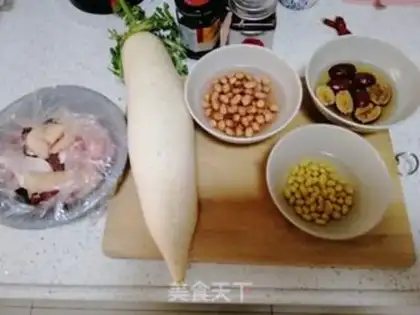 Make The peanut hoove soup step 0
