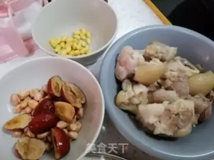 Make The peanut hoove soup step 2