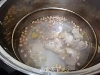 Make The peanut hoove soup step 4