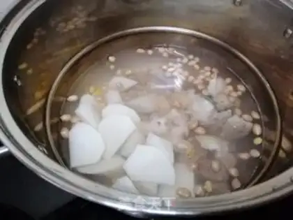 Make The peanut hoove soup step 5