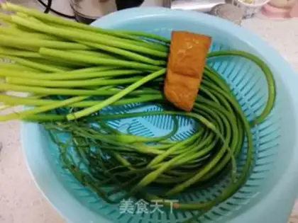 Make Garlic fried tofu step 0
