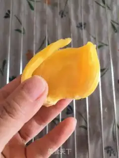 Make Pineapple rice step 1