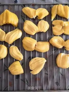 Make Pineapple rice step 2