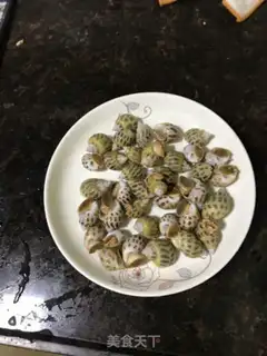Make The white snail step 0