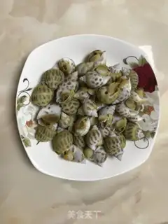 Make The white snail step 2