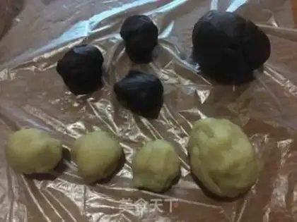Make Cat claw cookies step 9