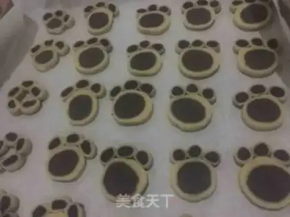 Make Cat claw cookies step 17