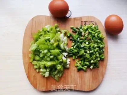 Make Eggsauce fried rice step 2