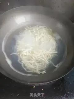 Make Spicy noodles step 4