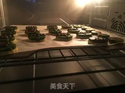Make Simulation of 3D grape cookies step 16