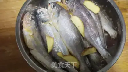Make Frozen yellowfish step 1
