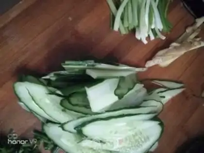 Make The cucumbers make flowers step 3