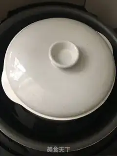 Make Worm and grass-cooked chicken step 5