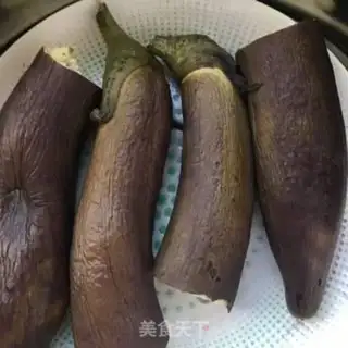 Make Garlic hand tore eggplant step 1