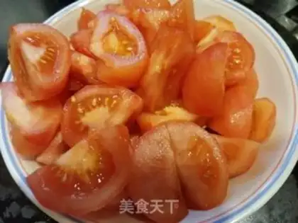 Make Golden mushroom eggs, fried tomatoes step 0