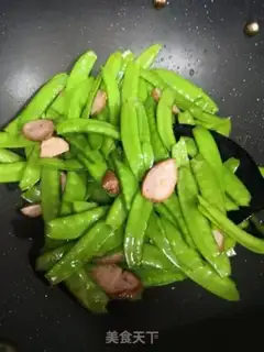 Make Sausage fried Dutch beans step 2