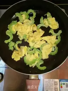 Make Scrambled eggs step 4